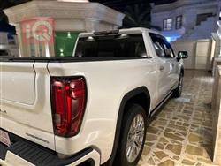 GMC Sierra